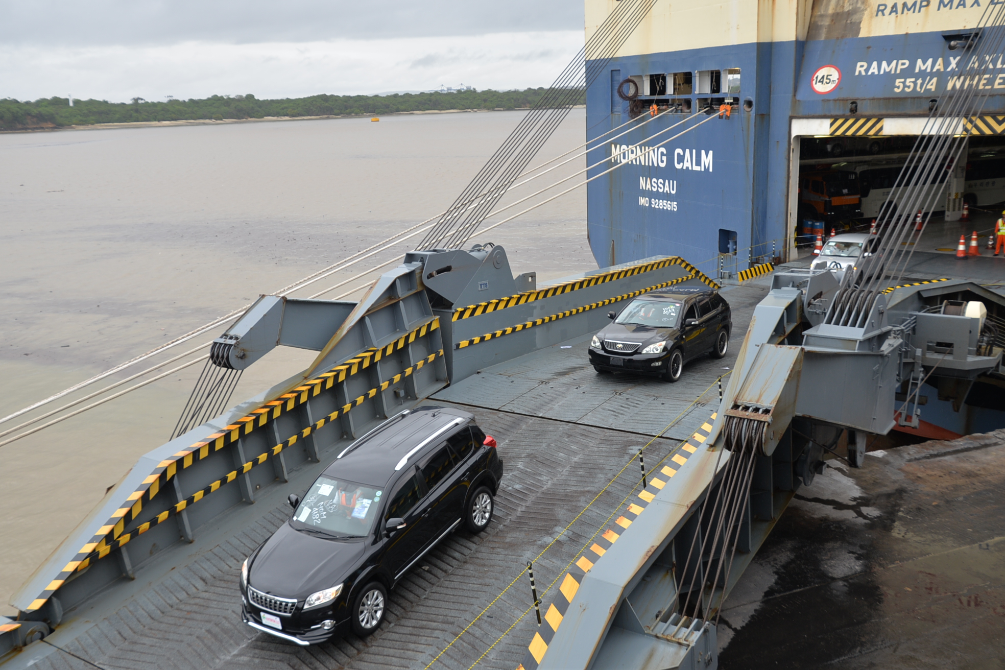 car carrier.JPG