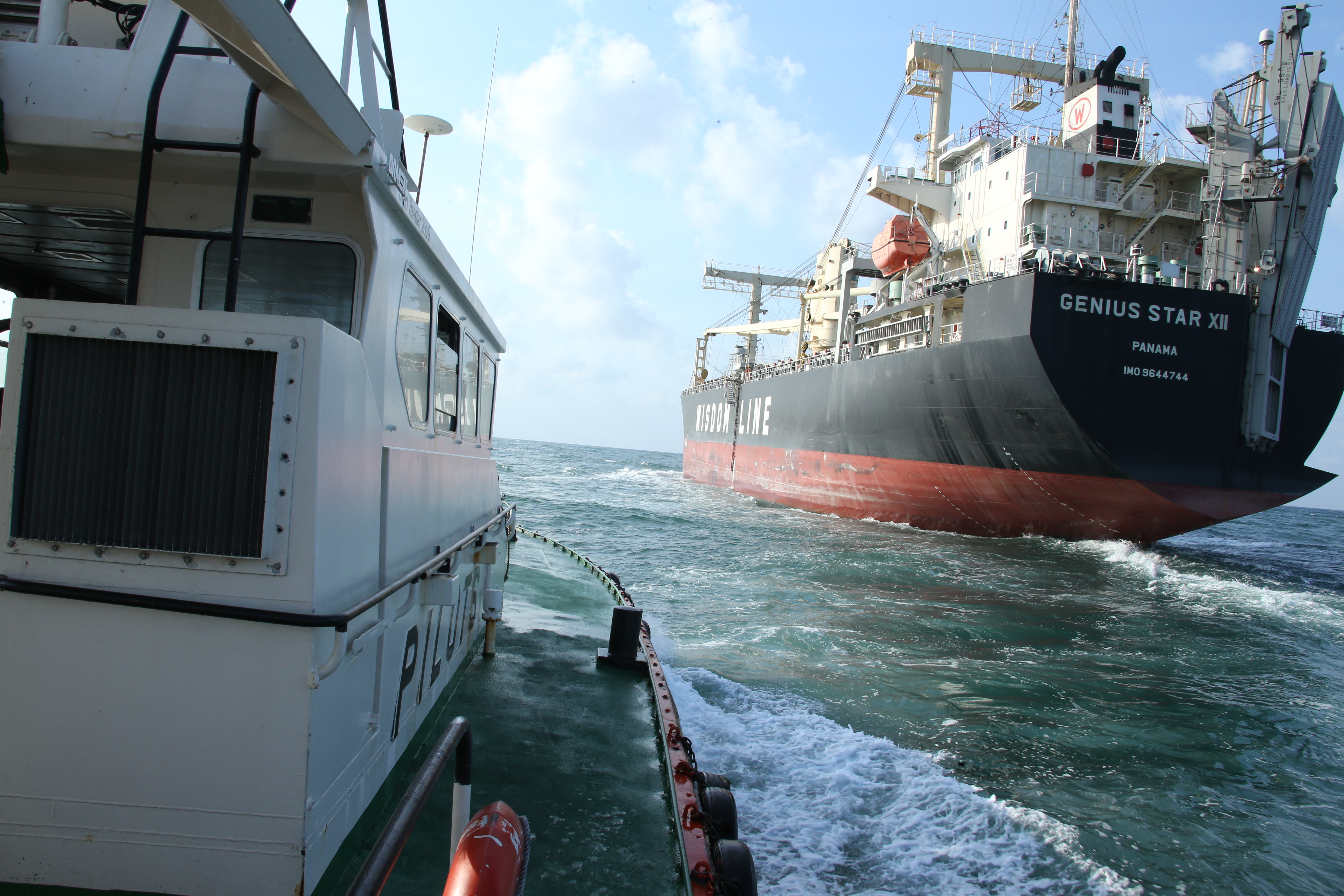 PILOTAGE IN KPA 325.JPG